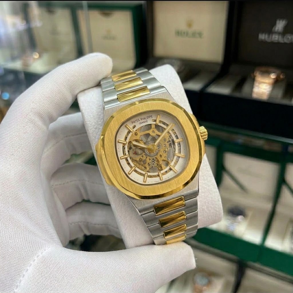 Montre automatique portant le nom Patek Philippe – Élégance et style luxueux