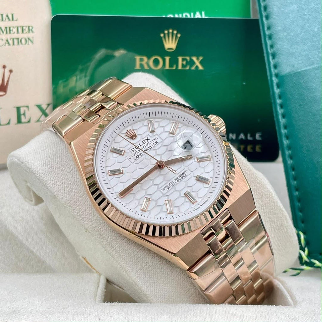 Montre automatique portant le nom Rolex – Élégance et style luxueux